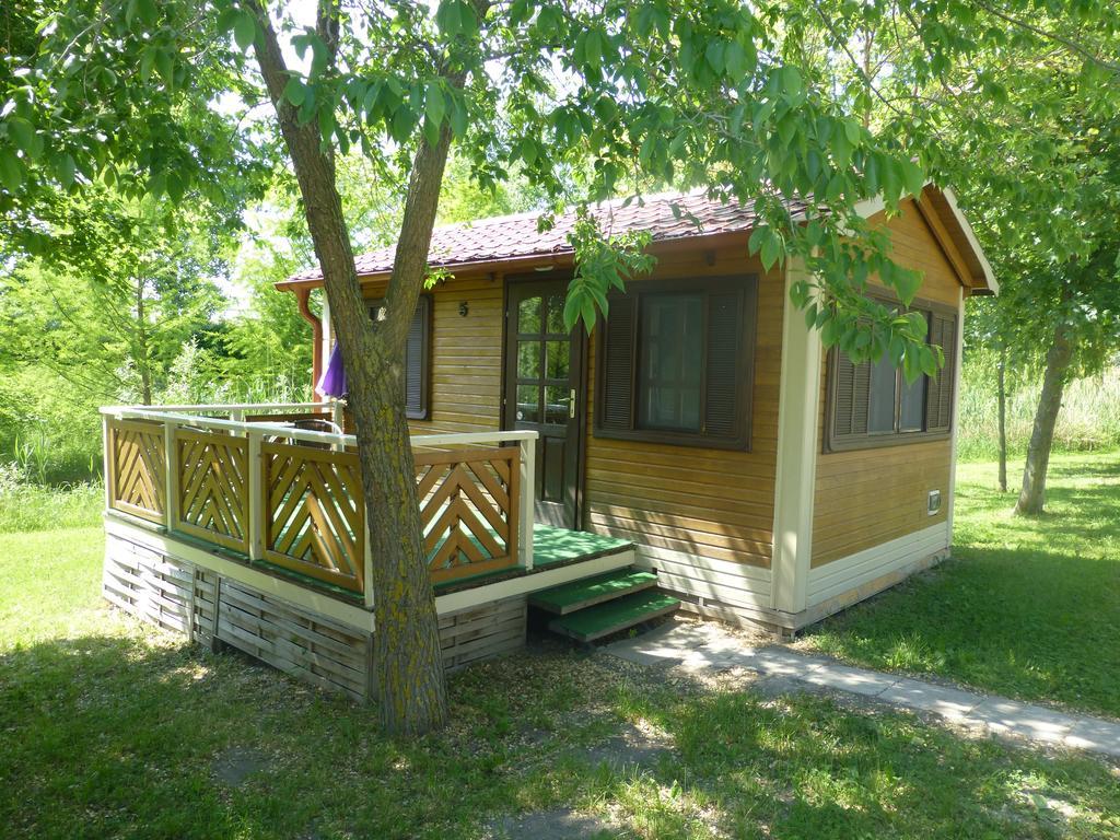 Lipot Termal Camping المظهر الخارجي الصورة